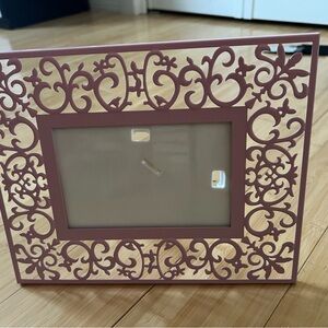 IKEA pink frame outside of frame measures 10 X 8